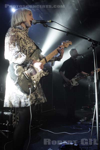 THE JOY FORMIDABLE - 2009-01-15 - PARIS - La Maroquinerie - Rhiannon Bryan - Rhydian Dafydd